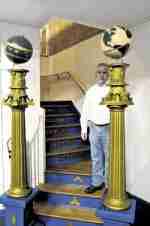 Freemason Temple, Twin Pillars