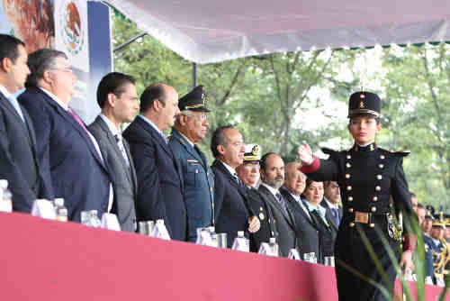 calderon, mexco armed forces, freemasonry signs